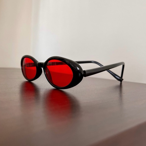 Black/Red retro sunglasses - Picture 4 of 5